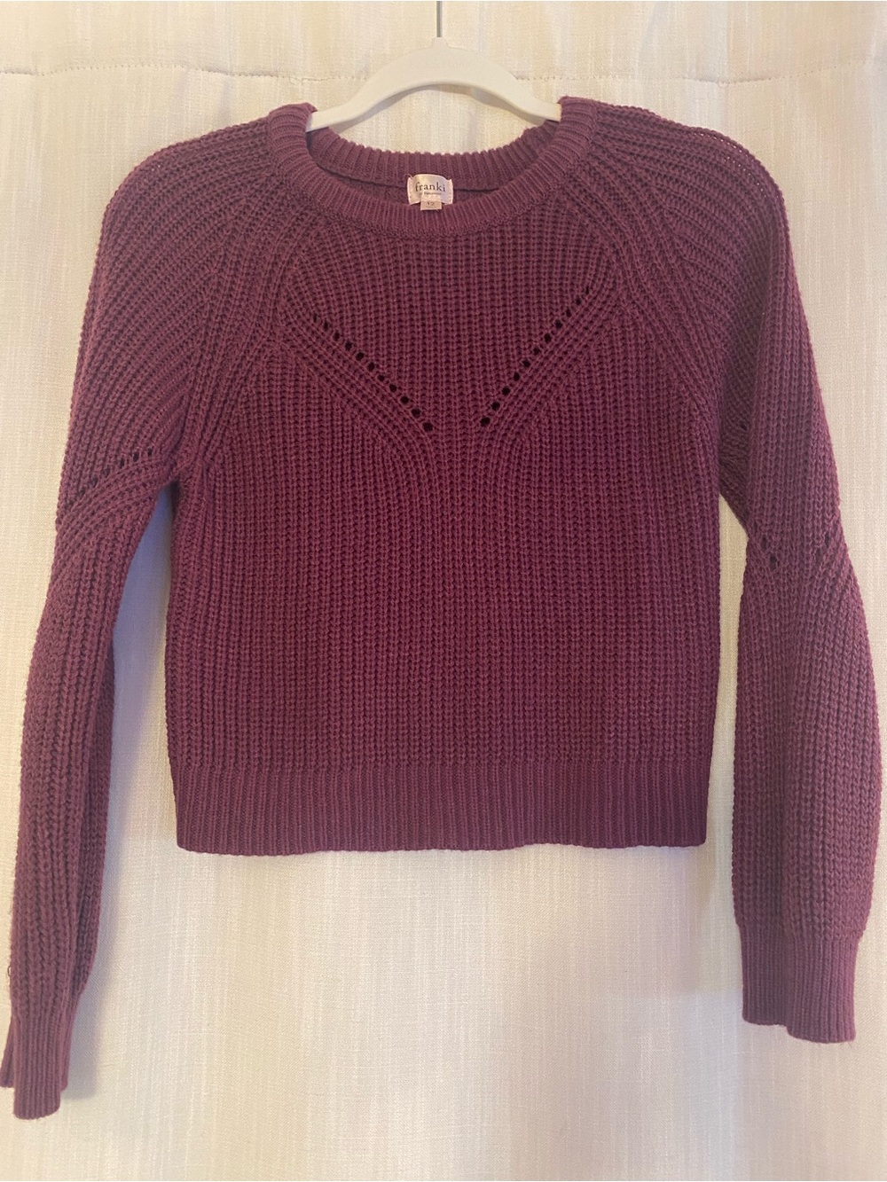 Francesca's Collections Chunky Berry Crew Neck Sweater